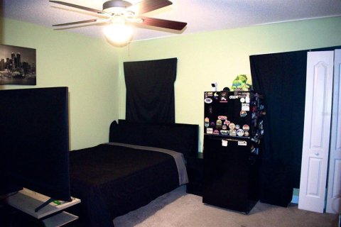 Condo in Orlando, Florida, 4 bedrooms  № 1906214 - photo 9