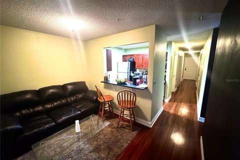 Condo in Orlando, Florida, 4 bedrooms  № 1906214 - photo 2