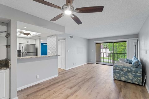 Condominio en venta en Port Charlotte, Florida, 2 dormitorios, 83.52 m2 № 1832753 - foto 5