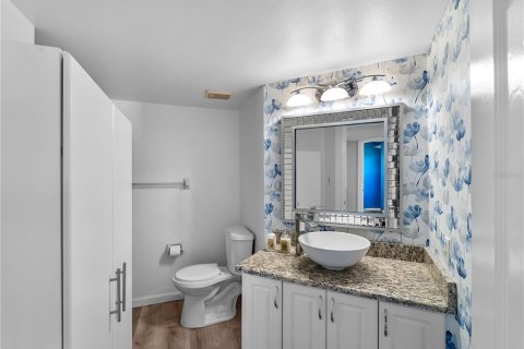 Condominio en venta en Port Charlotte, Florida, 2 dormitorios, 83.52 m2 № 1832753 - foto 16