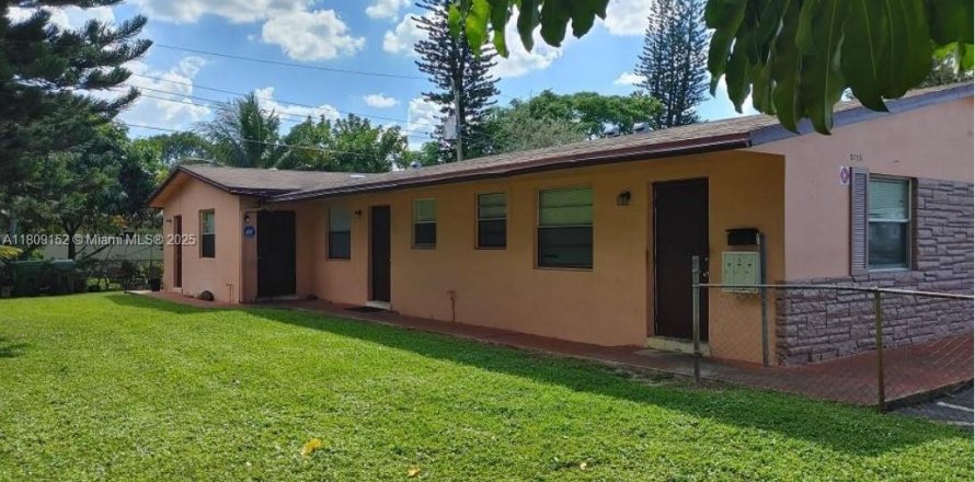 Casa en Lauderhill, Florida 2 dormitorios, 222.87 m2 № 1755653