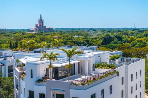 Condo in Coral Gables, Florida, 2 bedrooms  № 1994713 - photo 28