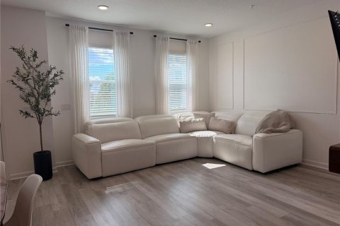 Touwnhouse à louer à Orlando, Floride: 4 chambres, 155.89 m2 № 2437158 - photo 4
