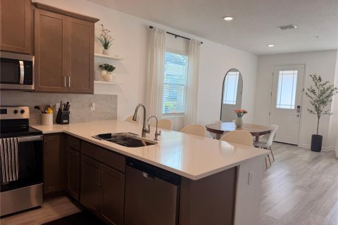 Touwnhouse à louer à Orlando, Floride: 4 chambres, 155.89 m2 № 2437158 - photo 11