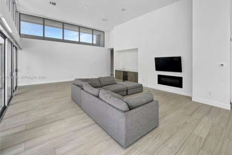 Villa ou maison à louer à Weston, Floride: 4 chambres, 314.85 m2 № 2089478 - photo 9