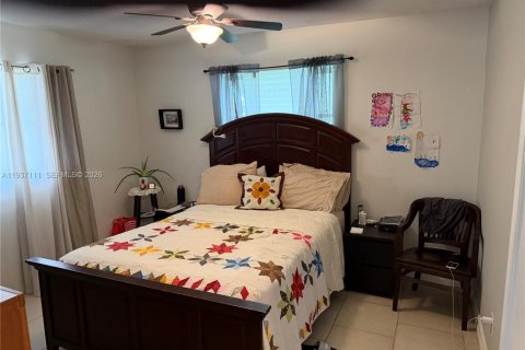 House in Margate, Florida 2 bedrooms, 130.06 sq.m. № 1994993 - photo 9