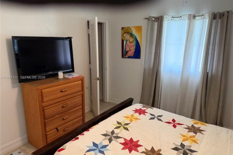 House in Margate, Florida 2 bedrooms, 130.06 sq.m. № 1994993 - photo 7