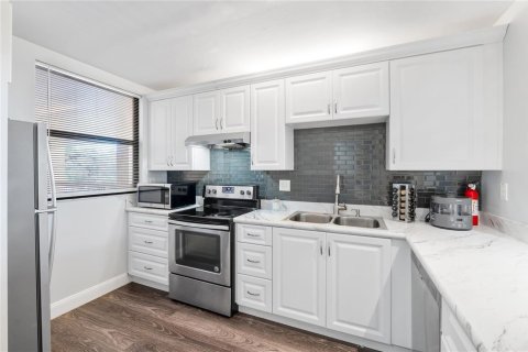 Condominio en venta en Coral Springs, Florida, 2 dormitorios, 99.22 m2 № 2250397 - foto 4