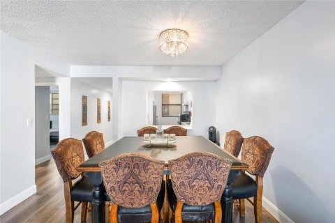 Condominio en venta en Coral Springs, Florida, 2 dormitorios, 99.22 m2 № 2250397 - foto 6