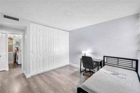 Condominio en venta en Coral Springs, Florida, 2 dormitorios, 99.22 m2 № 2250397 - foto 9