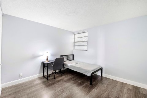 Condominio en venta en Coral Springs, Florida, 2 dormitorios, 99.22 m2 № 2250397 - foto 8