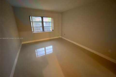 Copropriété à louer à Miami, Floride: 1 chambre, 79.34 m2 № 1946462 - photo 10