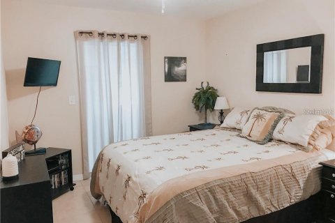 Immobilier commercial à vendre à North Port, Floride: 4 chambres, 208.47 m2 № 1778121 - photo 17