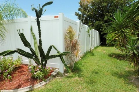 Immobilier commercial à vendre à North Port, Floride: 4 chambres, 208.47 m2 № 1778121 - photo 21