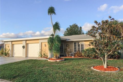 Immobilier commercial à vendre à North Port, Floride: 4 chambres, 208.47 m2 № 1778121 - photo 3