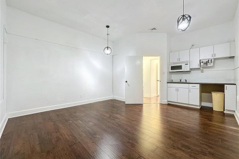 Commercial property in Kissimmee, Florida 25.55 sq.m. № 2378003 - photo 14