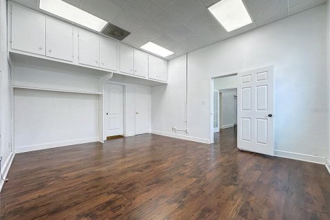 Commercial property in Kissimmee, Florida 25.55 sq.m. № 2378003 - photo 21