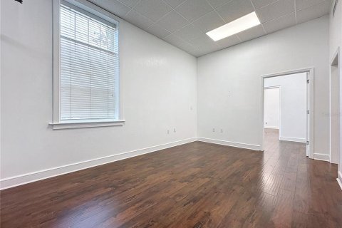 Commercial property in Kissimmee, Florida 25.55 sq.m. № 2378003 - photo 13