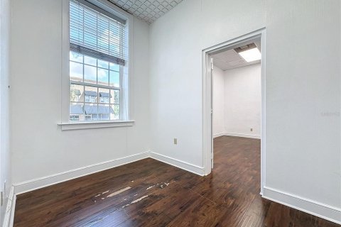 Commercial property in Kissimmee, Florida 25.55 sq.m. № 2378003 - photo 12
