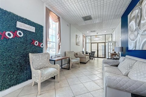 Commercial property in Kissimmee, Florida 25.55 sq.m. № 2378003 - photo 4