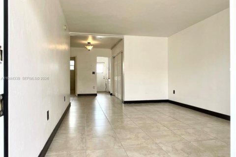 Condominio en alquiler en Miami Beach, Florida, 38.18 m2 № 2000922 - foto 4