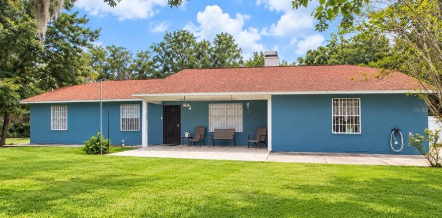 Villa ou maison à Kissimmee, Floride 4 chambres, 188.59 m2 № 2408196