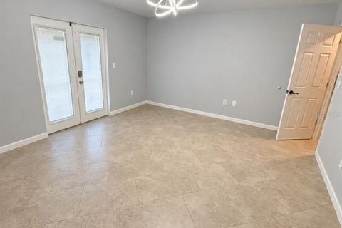 Villa ou maison à vendre à Kissimmee, Floride: 4 chambres, 188.59 m2 № 2408196 - photo 15