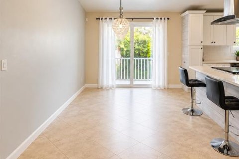 Villa ou maison à vendre à Kissimmee, Floride: 4 chambres, 188.59 m2 № 2408196 - photo 9