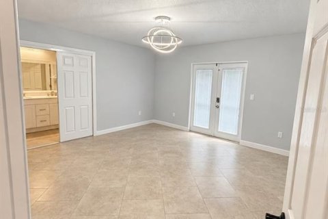 Villa ou maison à vendre à Kissimmee, Floride: 4 chambres, 188.59 m2 № 2408196 - photo 16