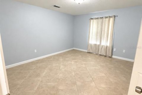 Villa ou maison à vendre à Kissimmee, Floride: 4 chambres, 188.59 m2 № 2408196 - photo 12