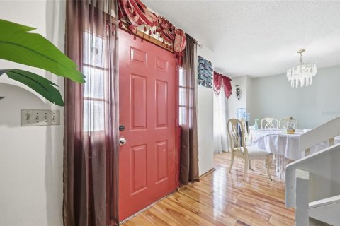 House in Orlando, Florida 4 bedrooms, 168.06 sq.m. № 2229301 - photo 7