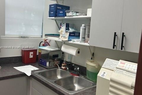 Immobilier commercial à vendre à Hollywood, Floride № 1948026 - photo 5