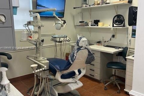 Immobilier commercial à vendre à Hollywood, Floride № 1948026 - photo 4