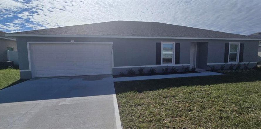 Casa en Poinciana, Florida 4 dormitorios, 198.25 m2 № 2377449