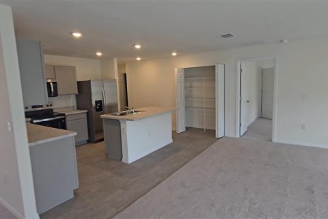 Casa en venta en Poinciana, Florida, 4 dormitorios, 198.25 m2 № 2377449 - foto 5