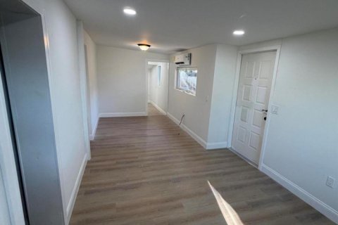 Villa ou maison à vendre à West Palm Beach, Floride: 5 chambres, 173.36 m2 № 2177188 - photo 18