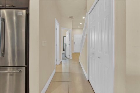 Townhouse in Clermont, Florida 3 bedrooms, 139.45 sq.m. № 1877394 - photo 7