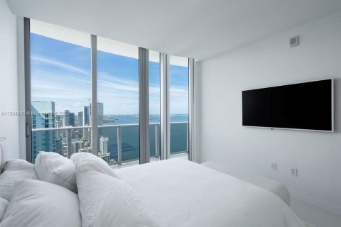 Condominio en alquiler en Miami, Florida, 5 dormitorios, 393.72 m2 № 1891784 - foto 30