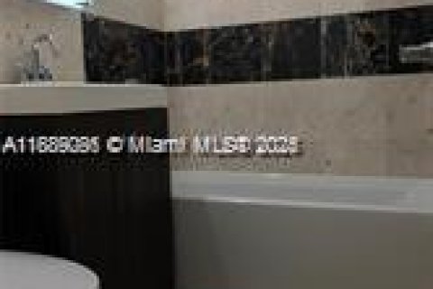 Снять в аренду квартиру в Майами-Бич, Флорида 1 спальня, № 1941239 - фото 6