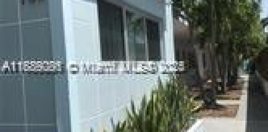 Квартира в Майами-Бич, Флорида 1 спальня № 1941239