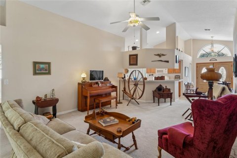 Villa ou maison à vendre à Spring Hill, Floride: 3 chambres, 157.66 m2 № 2427341 - photo 10