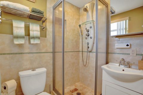 Купить кондоминиум в Помпано-Бич, Флорида 3 комнаты, 79.9м2, № 2086747 - фото 16