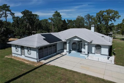 House in Homosassa, Florida 3 bedrooms, 153.47 sq.m. № 1822675 - photo 8