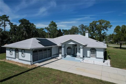 House in Homosassa, Florida 3 bedrooms, 153.47 sq.m. № 1822675 - photo 10