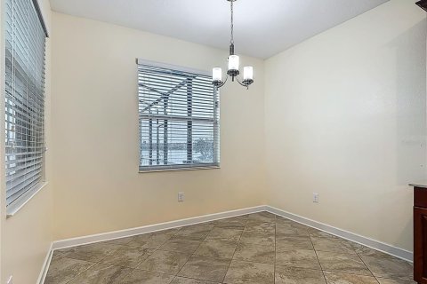 House in Davenport, Florida 6 bedrooms, 361.02 sq.m. № 1843906 - photo 20