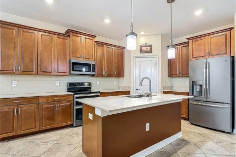 House in Davenport, Florida 6 bedrooms, 361.02 sq.m. № 1843906 - photo 13