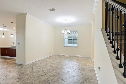 House in Davenport, Florida 6 bedrooms, 361.02 sq.m. № 1843906 - photo 7