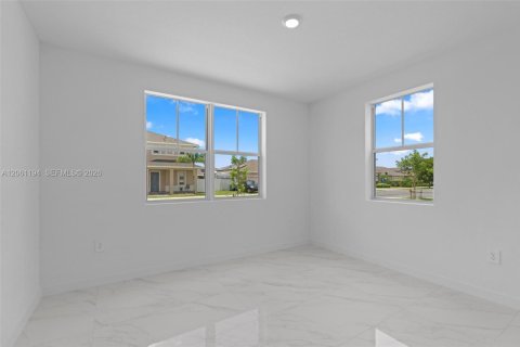 Townhouse in Homestead, Florida 4 bedrooms № 2191261 - photo 15