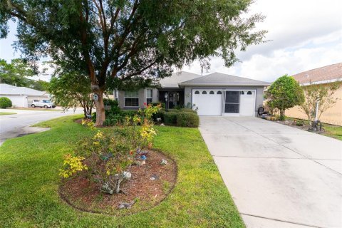 Casa en Ocala, Florida 2 dormitorios, 167.22 m2 № 2383848