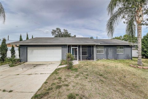 Villa ou maison à Winter Haven, Floride 3 chambres, 136.57 m2 № 2139203